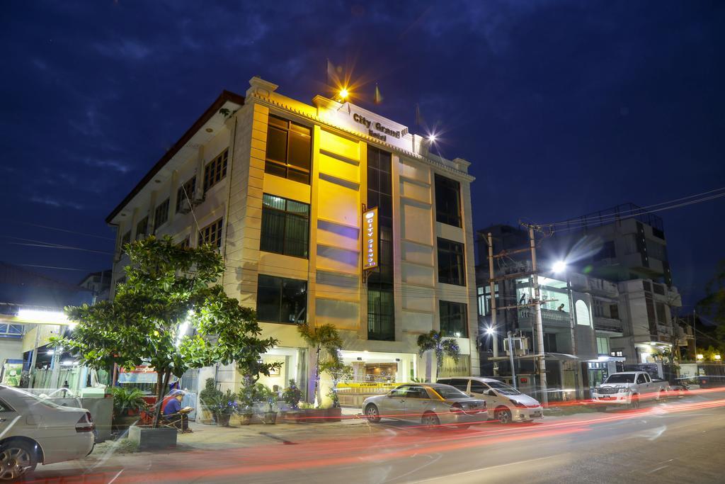 City Grand Hotel Mandalay Exterior foto